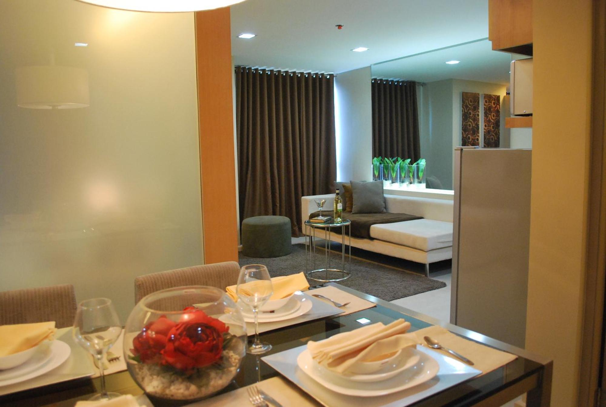 Bsa Twin Towers Aparthotel Mandaluyong Екстериор снимка